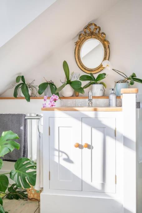 Boat House, Relax In A Whitstable Fisherman'S Cottage Extérieur photo